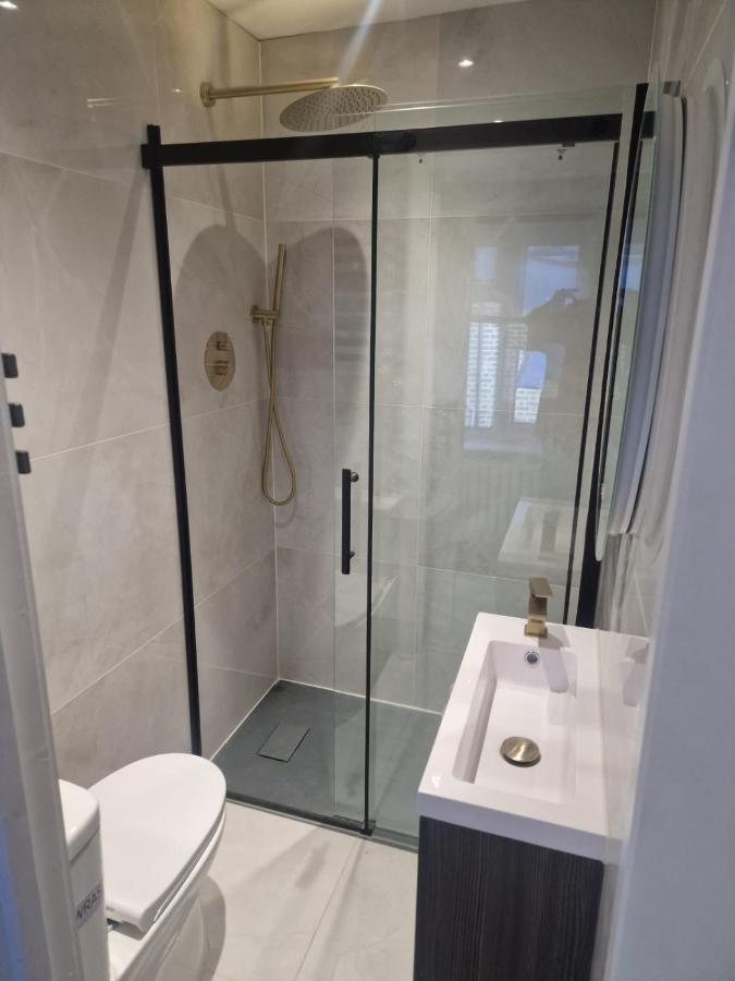 Collier'S Wood En-Suite Apartments Londyn Zewnętrze zdjęcie