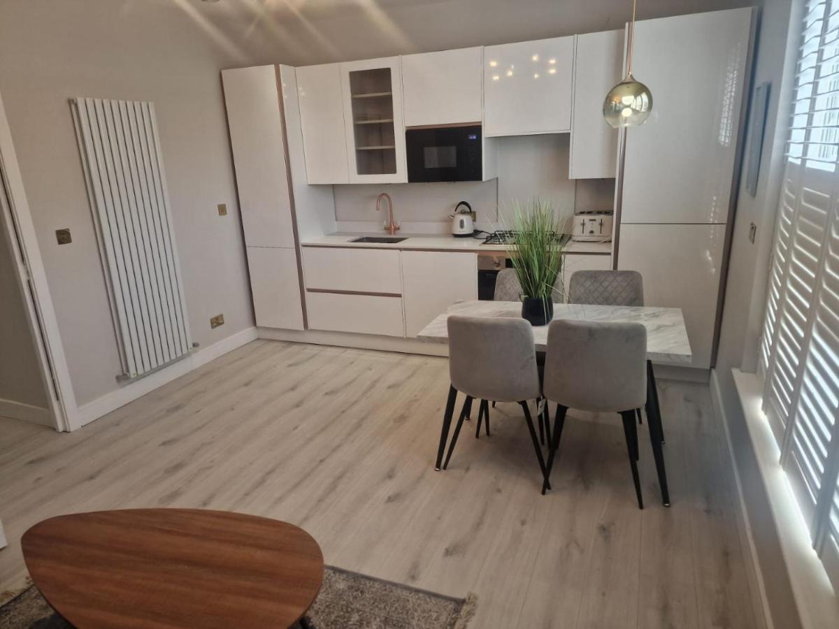 Collier'S Wood En-Suite Apartments Londyn Zewnętrze zdjęcie